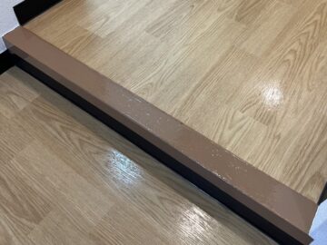 床の部分補修後