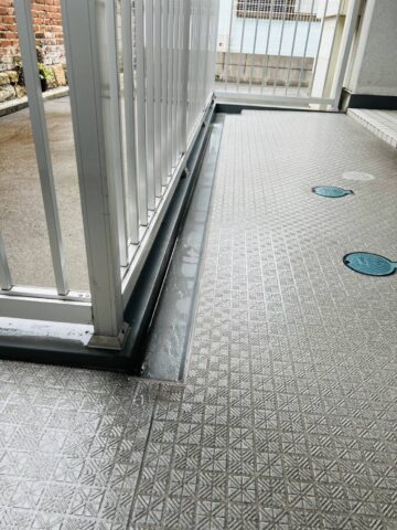 マンションの廊下の掃除後